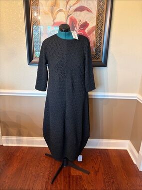 NWT Nuggles black textured Cindy Bubble dress